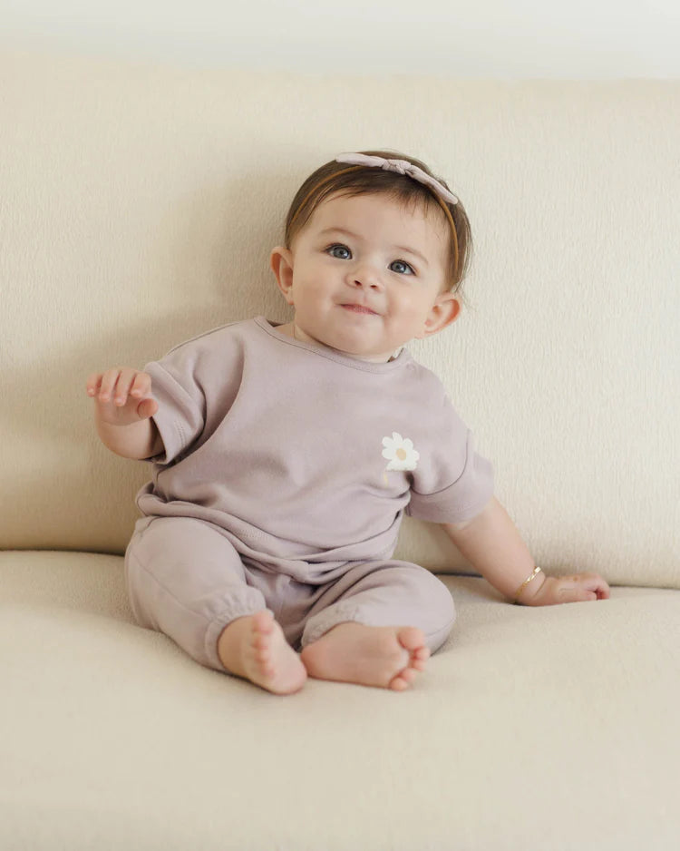 Quincy Mae Jersey Tee &amp; Pant Set - Daisy